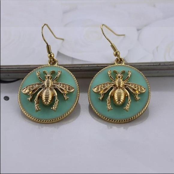 Jewelry - New Women’s Yellow Gold Plated Round Hoop Bee Earrings